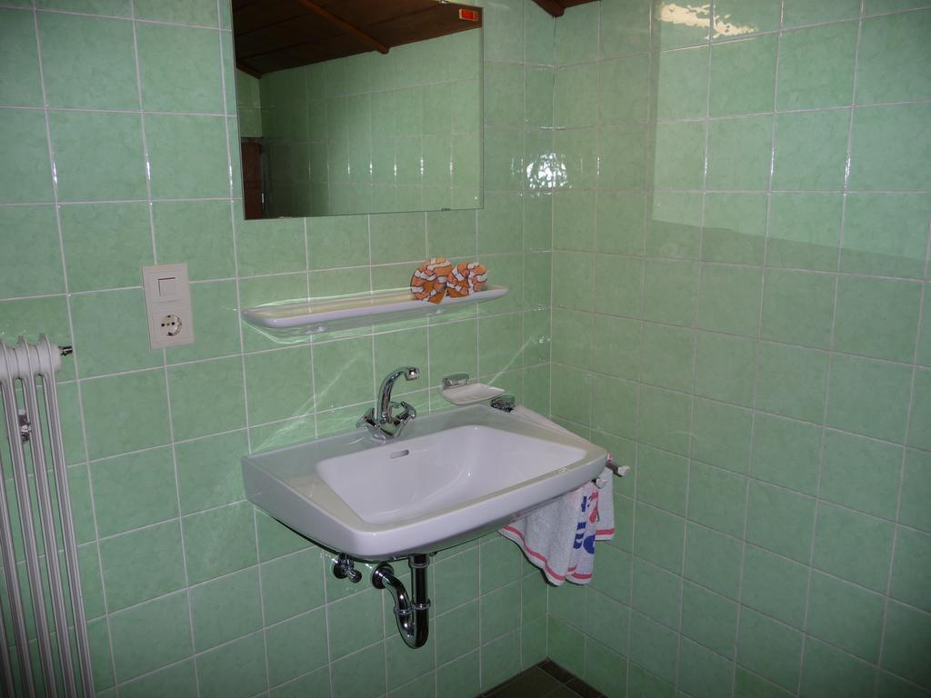 Ferienwohnung Natter in Mellau Zimmer foto
